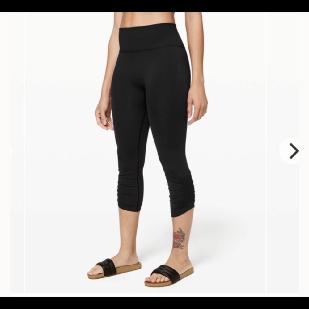 lululemon Ebb to Street Cropped Leggings